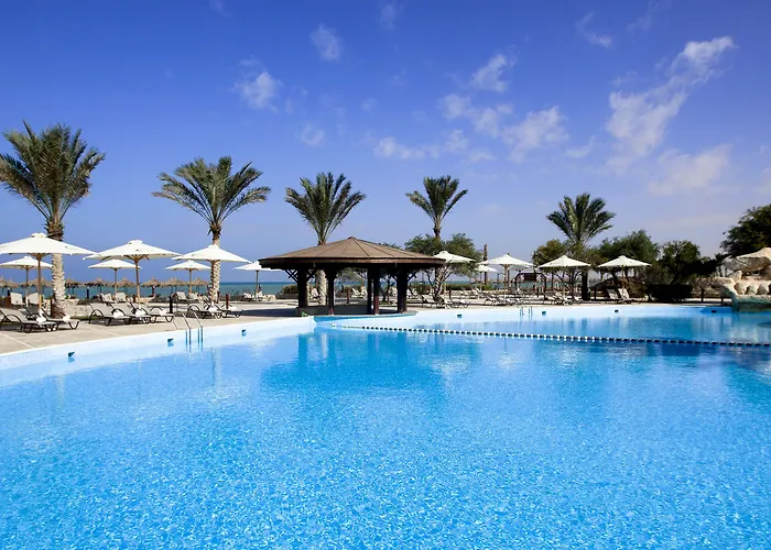 Mousa Coast & 4*