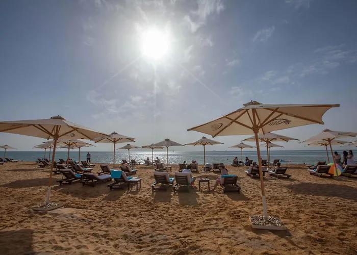 Mousa Coast & Resort 4*
