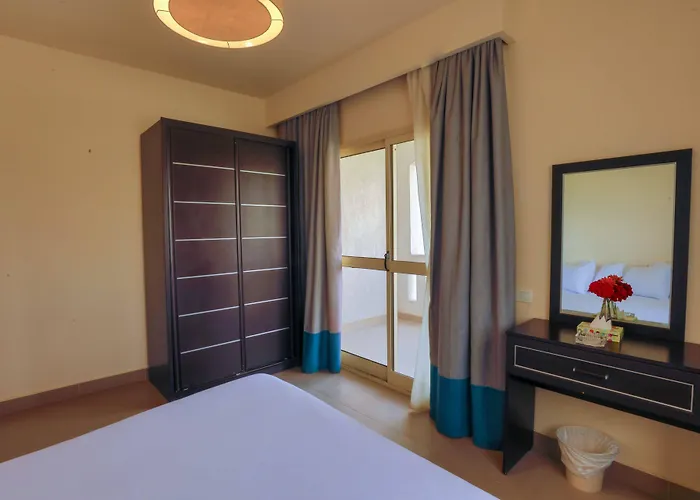 Mousa Coast & Resort 4*