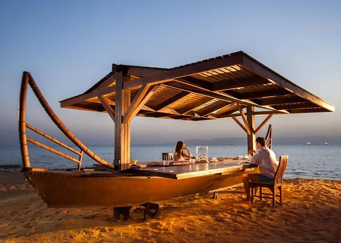 Mousa Coast & Resort 4*